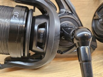 Naviják Daiwa 20 Crosscast 35 SCW 5000LD QD 2x - 5
