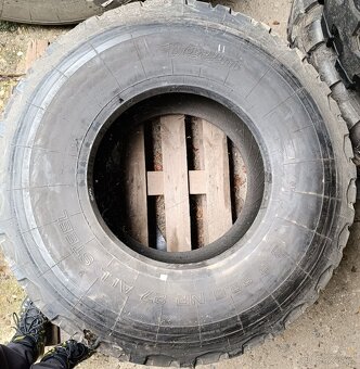 Pneu 18R22,5 a 445/65R22,5 - 5