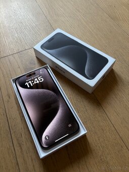 Apple iPhone 15 Pro Max 256GB černý - 5