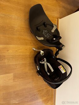 Cybex vajicko by Jeremy Scott + T base ( isofix ) - 5