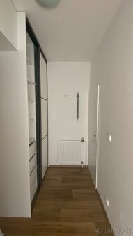 Prodej bytu 1+kk, 25 m2, OV - 5