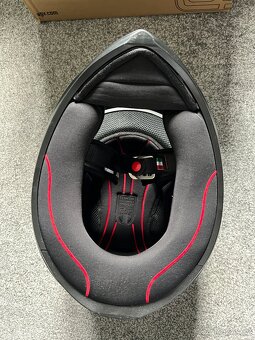 AGV K1-S vel. L - černá + stříbrné plexi – Jako nová - 5