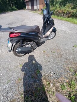 prodám PIAGGIO MEDLEY125 11kv - 5