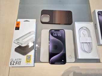 Apple iPhone 16 Pro Max 256GB, černý titan - 5