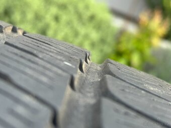 305/35 R21 - 5