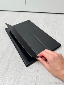 Prodám mobilní 15" FHD IPS monitor s obalem a kabeláží - 5