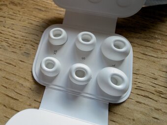 Apple AirPods Pro 2 s MagSafe (USB C) 2024 - 5