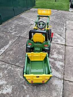 ==REZERVACE==Šlapací traktor John Deere. Jako nový - 5