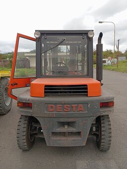 Vysokozdvižný vozík  –  7 TUN  –  DESTA  DV 63 A  – TOP STAV - 5