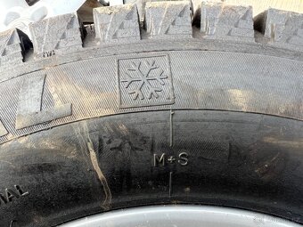 Sada kol Nissan X-trail 215/65 R16 - 5