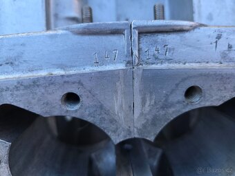 motor - krátery panelka - 5