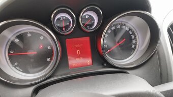 Opel Astra J Sports Tourer 2.0 CDTI, 118kW, KLIMA, Po STK - 5