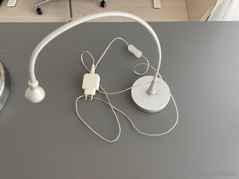 Stůl Ikea a příslušenství - 5