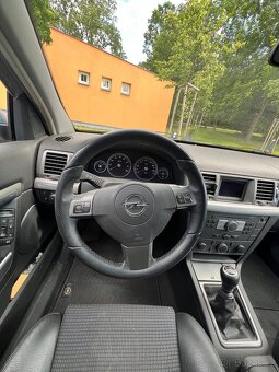 Opel Signum 2.2 Direct 16V 114kW - 5