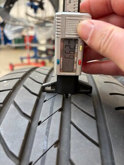 GoodYear EfficientGrip 245/45 R19 RFT - 5