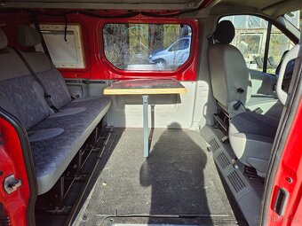 Prodám obytný Opel Vivaro,r.v.2006,obsah-1.9tdci(74kw) - 5