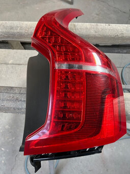 Volvo XC90  zadní lampa - 5