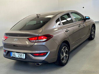 Hyundai i30 Fastback 1.5TGDI 118kw MHEV Family Smart RV.2022 - 5