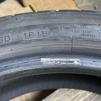 Letní pneu 225/40 R19 89Y Brigestone RF 5mm - 5