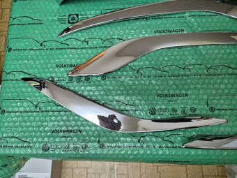 exteriérový styling kit (dekorační kit) chrom Nissan Juke (F - 5