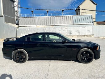 Dodge Charger 5.7 Hemi - 5