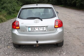 TOYOTA AURIS 1,6 91 kw 2008 - 5