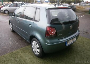 Volkswagen Polo 1.2i CZ benzín manuál 40 kw - 5