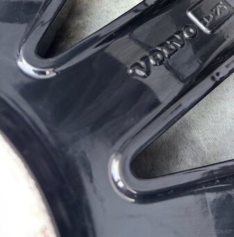 Originální Alu kola Volvo V60 235/45/18 8mm - 5