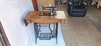 Šicí stroj Lada - 5