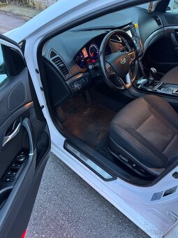 HYUNDAI i40 1.7 CRDi 104kW 2015 - 5