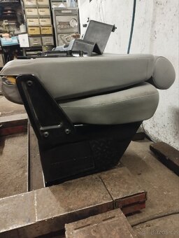 Prodám dvojsedačku VW transportér t5 - 5