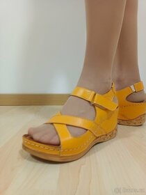 Oranžové sandále Coronni vel. 38 - 5