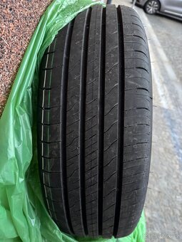 Goodyear Efficientgrip 2 SUV 215/60 R17 106 H Letní nová - 5