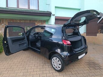 Mitsubishi Colt 1.1i 55KW 2009 Nová STK - 5