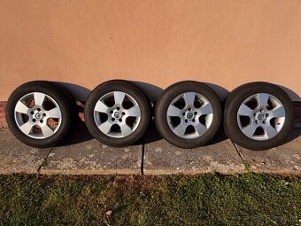 205/60 R15 91V - 5