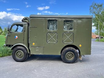 Tatra 805 - 5