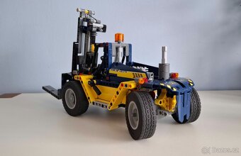 LEGO  Technic 42075 2v1 - 5