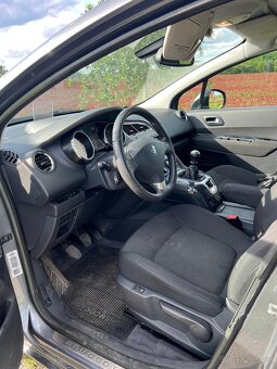 Peugeot 5008 - 5