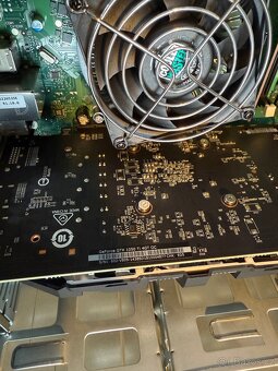 Fujitsu Esprimo P558/E85+ - 5