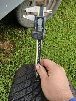 Nokian 225/40 r19 - 5