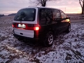 Ford Galaxy 2,3i - 5