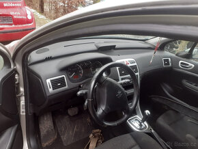 Peugeot P307 SW 2.0i - Náhradní díly - 5