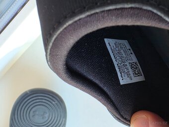 Under Armour pantofle - 5