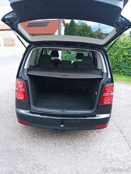 VW Touran 2.0tdi 103kw Highline 2010 serviska - 5