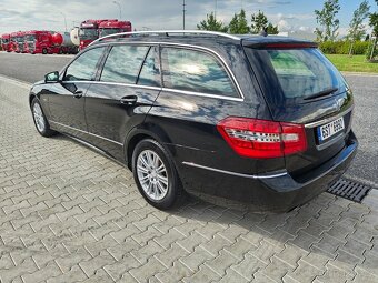 Mercedes-Benz E350 CGI - 5