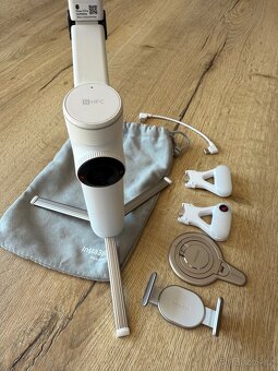 insta360 flow 2 pro + AI tracker + držák na batoh - 5