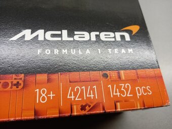 LEGO MCLAREN TECHNIC 42141 ZÁVODNÍ AUTO F1 NEROZBALENÉ NOVÉ - 5