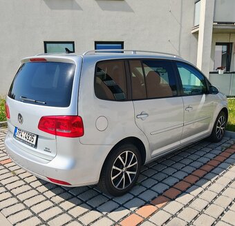 Volkswagen Touran II 1,6 TDI 77kw manuál - 5
