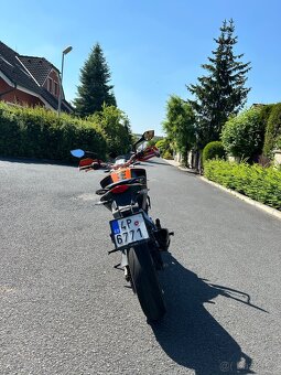 Motorka KTM duke 125 - 5