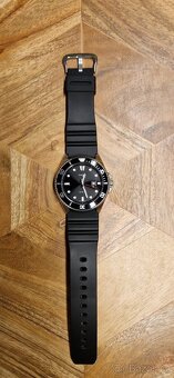 Casio MDV-107 - 5